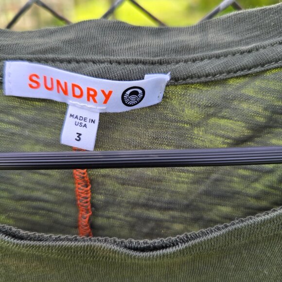 Lot of three Sundry tees size 3 or Large - Picture 4 of 8
